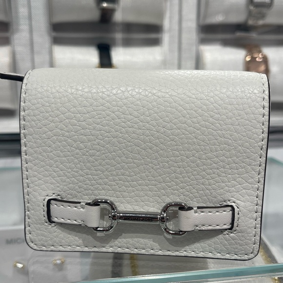 MICHAEL KORS Carson Small Pebbled Leather Wallet
Optic White 
NWT - Picture 15 of 16